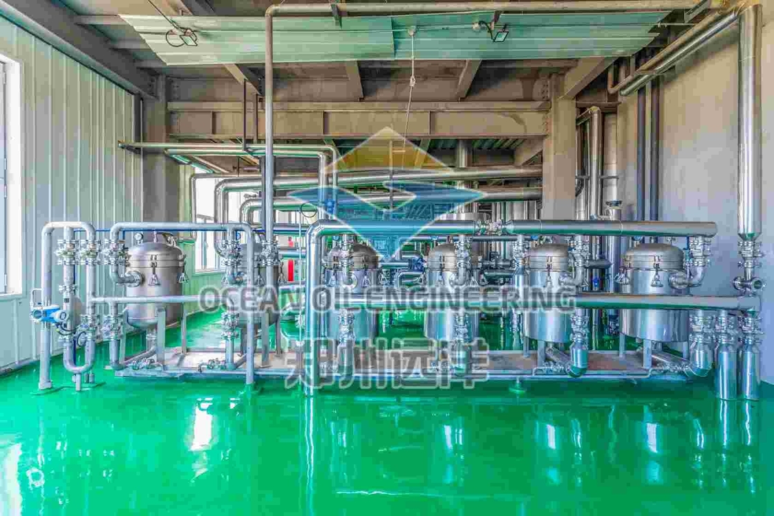 Équipement de biodiesel en acier inoxydable 380V refroidissement par eau à tension